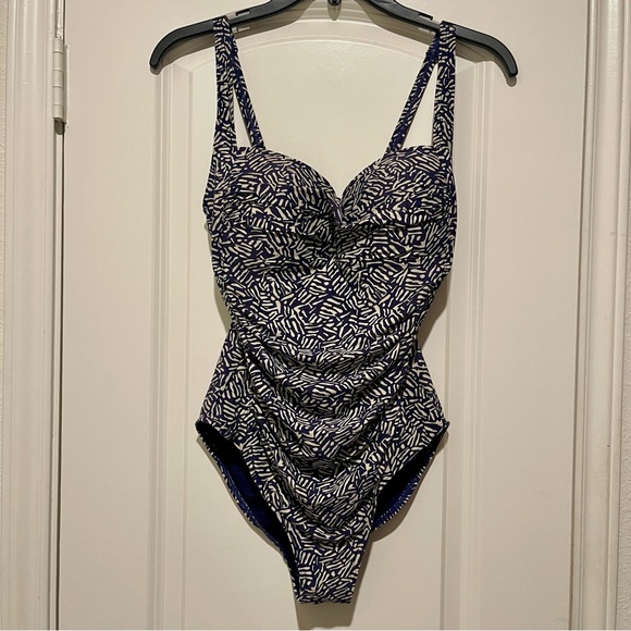Elegant Navy and White Patterned Women's One Piece Swimsuit - Picture 3 of 5